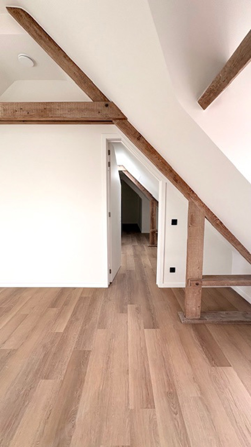 Buitengewoon uniek wonen in een prachtig vernieuwde hoeve te Zwijnaarde - foto 4