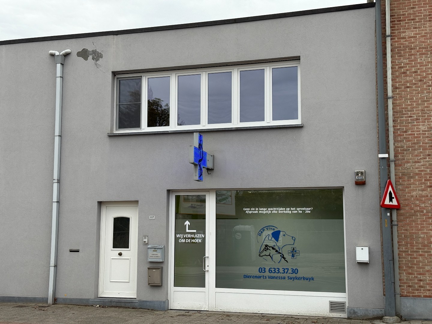 Gunstig gelegen handelsruimte te Sint-Job - foto 1