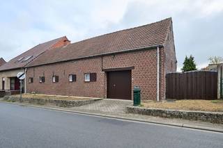 House for sale in Roosdaal