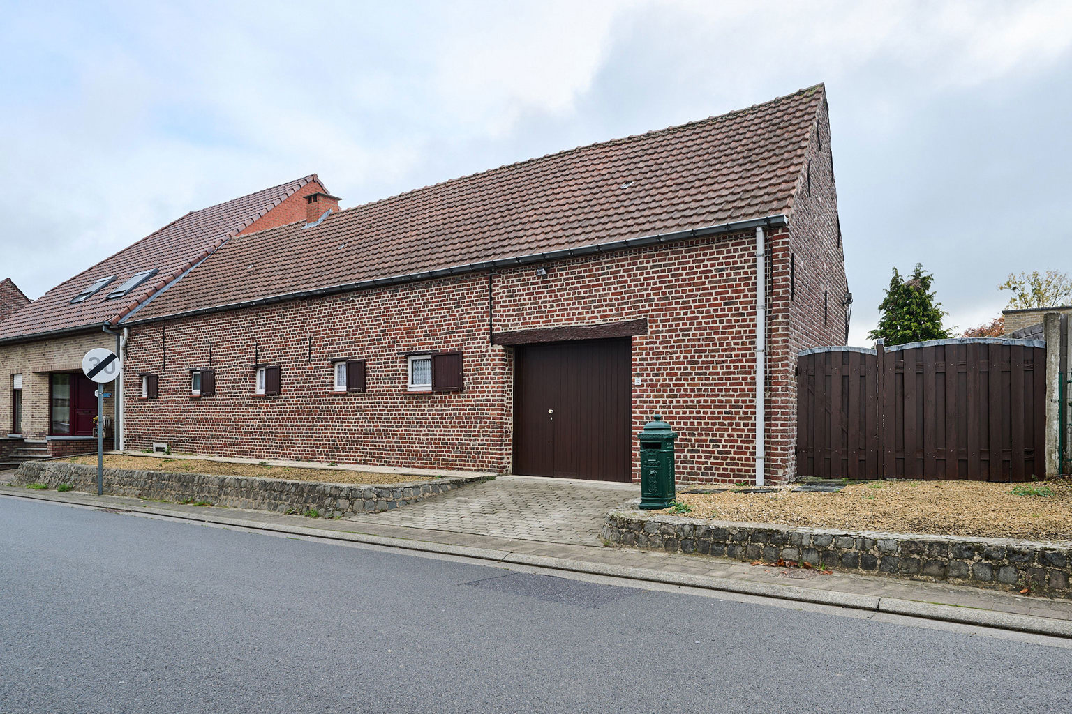 House for sale in Roosdaal with 2 bedrooms - photo 1