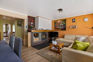 Ontdek dit ruime en instapklare appartement op de eerste verdieping, gelegen in een rustige en groene omgeving in het charmante Meise. Met...