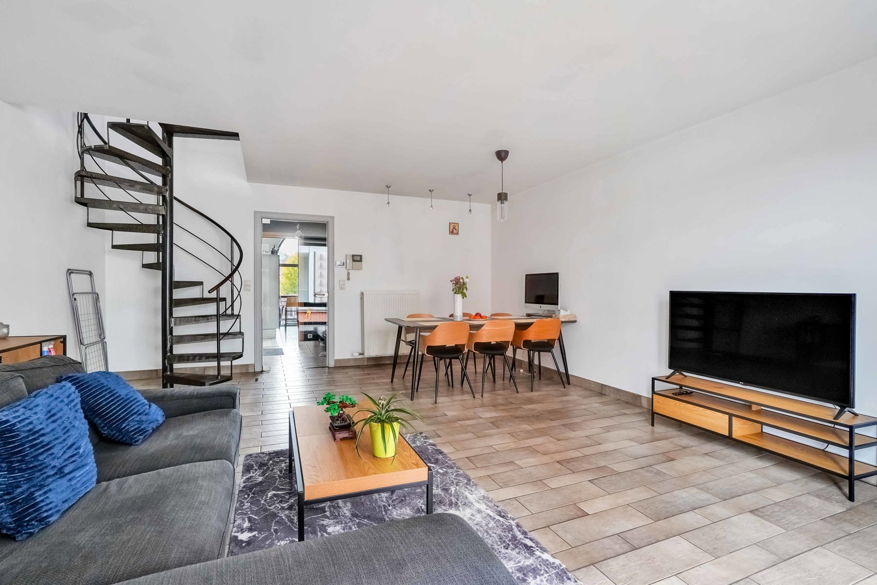 Lichtrijk duplex appartement in Hasselt - foto 4
