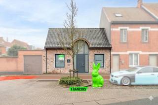 Handelspand commercieel, instapklaar en in topconditie. Dit uitstekendonderhouden pand (bouwjaar 1997) biedt 78 m² met...