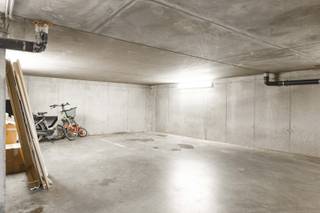 Deze staanplaats is gelegen in het privatieve gedeelte van Residentie Castello te Tielt met name in de Stationstraat 1.Comfort gegarandeerd, want je...