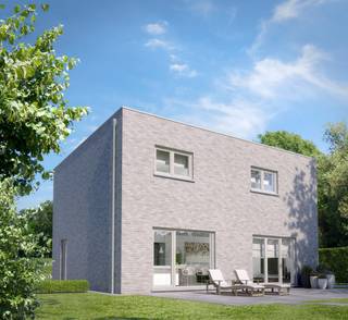 Op zoek naar een moderne nieuwbouwwoning die aan de alle EPB eisen voldoet ?<br /><br />Dan is deze moderne woning (170m2) in de Opleeuwstraat in Borgloon iets voor jou !<br />Deze woning beschikt over een inkomhal, toilet, berging, een ruime bureau en een heel open leefruimte met keuken. Boven vinden we 3 ruime slaapkamers, een badkamer en een technische ruimte terug.<br /><br />Check ook de lentedeal voor deze woning!! - 15000,- korting!!<br /><br />Dit project realiseren wij in samenwerking met Limburgs Vastgoed.<br /><br />Meer info neem contact op met bouwadviseur Geert 011/450 280<br /><br />SLEUTEL-OP-DE-DEURAFWERKING<br />Ruwbouw winddicht<br />Sanitaire leidingen (inclusief hergebruik van regenwater)<br />Elektriciteit<br />warmtepomp<br />Pleisterwerken<br />Isolatiewerken en chape<br />EPB berekening<br />Ventilatiesysteem D+<br />Kostprijs architect en veiligheidscoördinatie inclusief<br />Zonnepanelen<br />keuken<br />Sanitaire toestellen<br />Tegelvloeren in de volledige woning<br />Binnendeuren in tubespaan, reeds voor geschilderd <br />Voegwerken<br /><br />PRIJS SLEUTEL OP DE DEUR <br />€ 505 070 excl. alle kosten op grond en constructie<br />€ 594 949 incl. alle kosten op grond en constructie