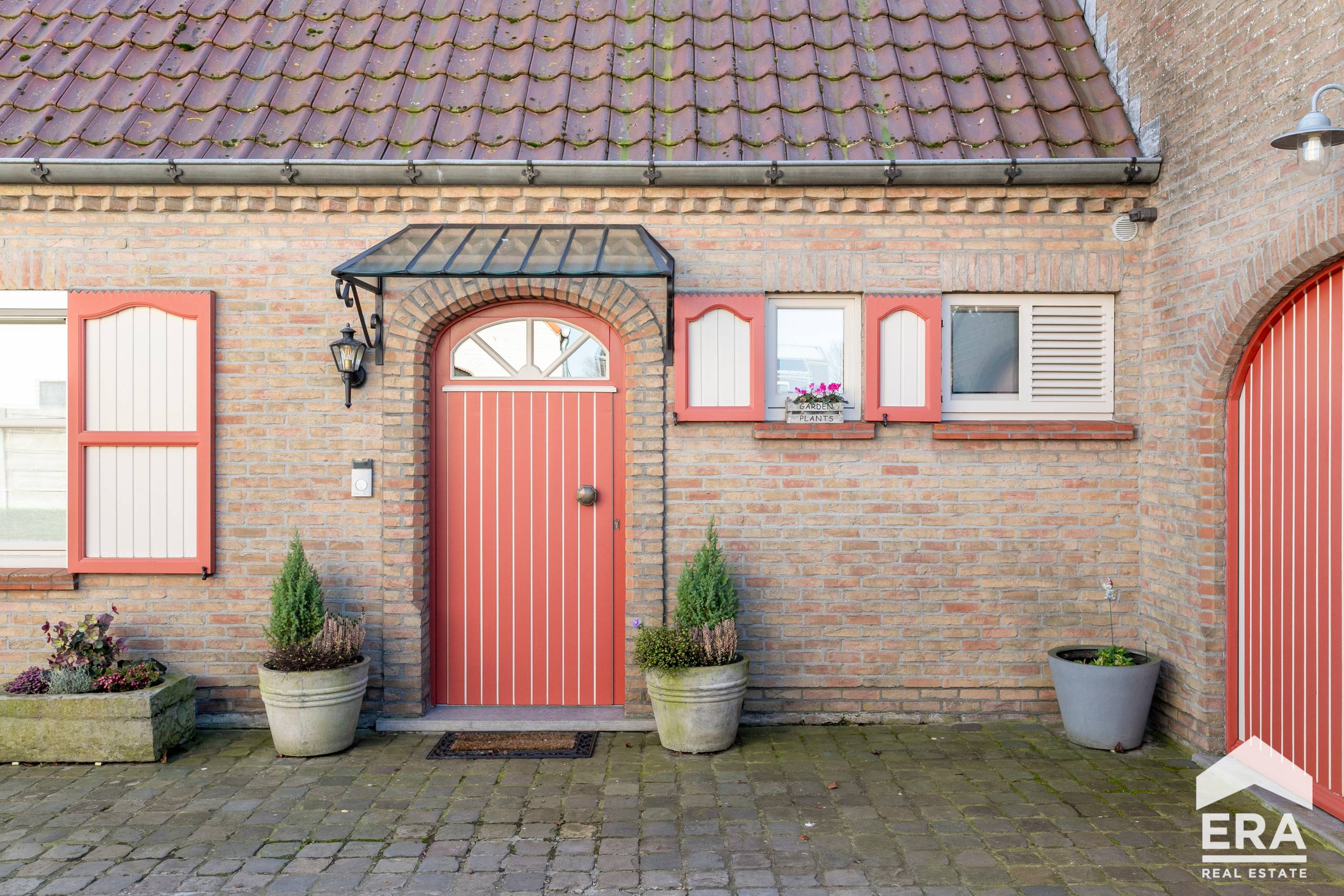 Instapklare alleenstaande villa met 4 slaapkamers te Jabbeke - foto 4