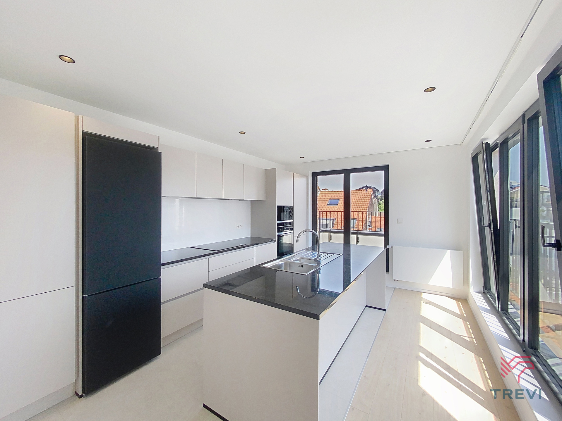 Appartement te huur in Brussel met 3 slaapkamers - foto 1