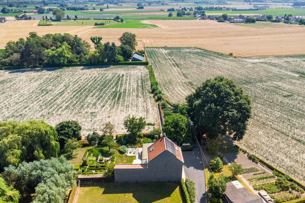 Vivre à la campagne : maison familiale rurale à vendre à Rollegem - photo 5