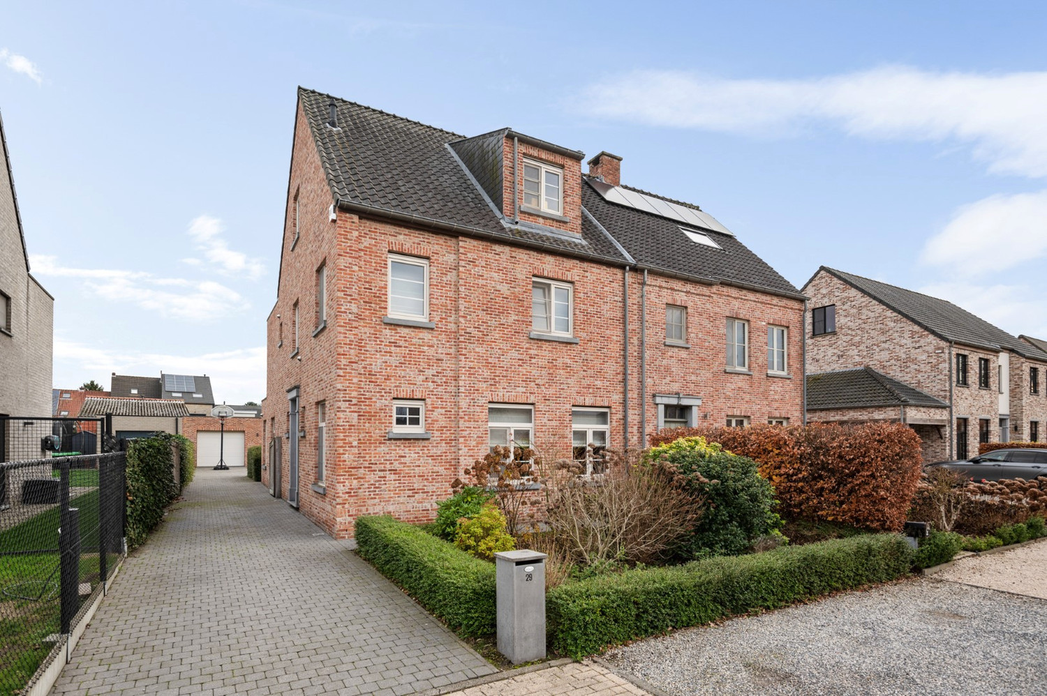 TOPLOCATIE! H.O.B. MET 4 SLK, GARAGE EN TUIN! - foto 1