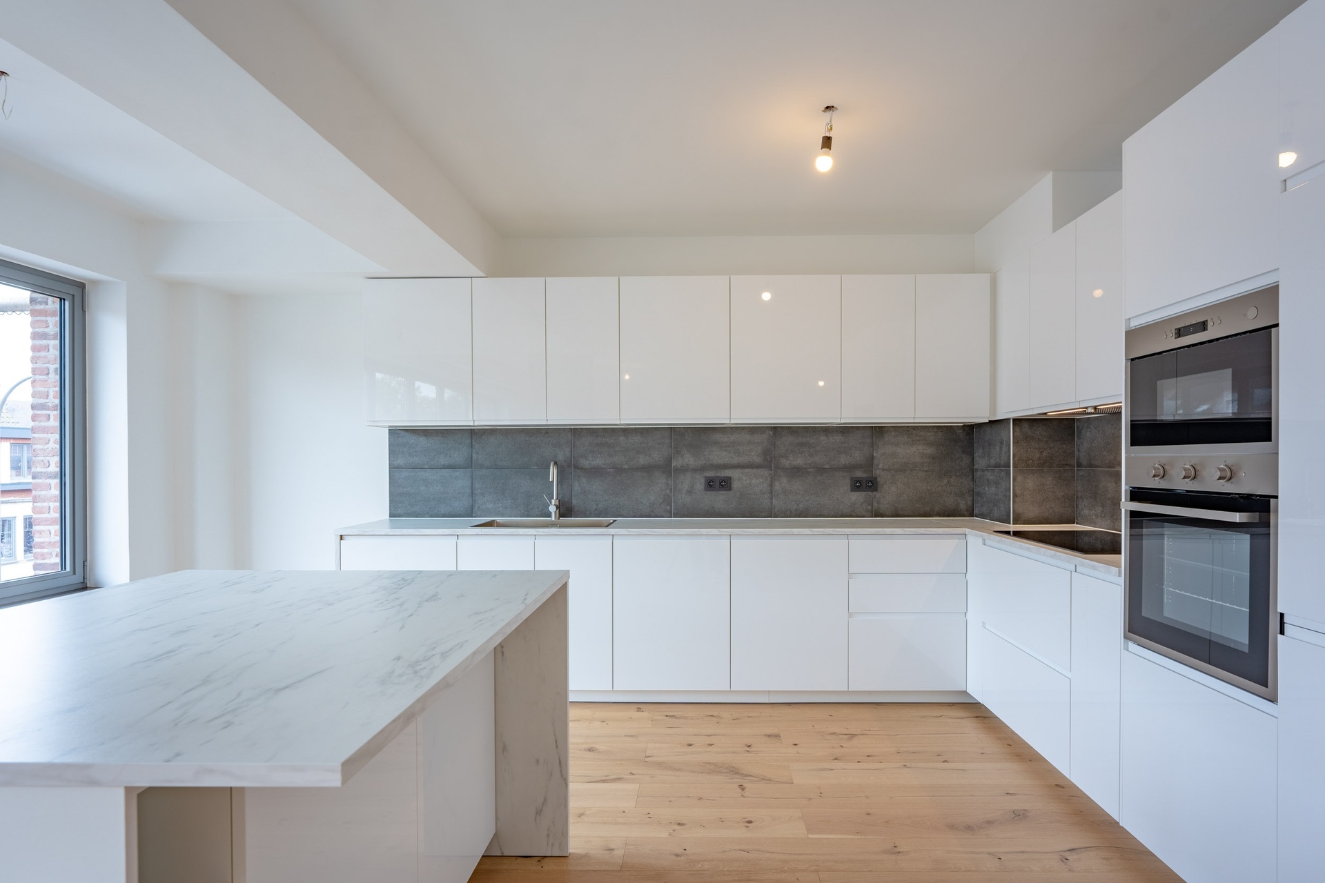 Uitzonderlijk ruime duplex in hartje Grimbergen met 4-5 kamers - foto 5