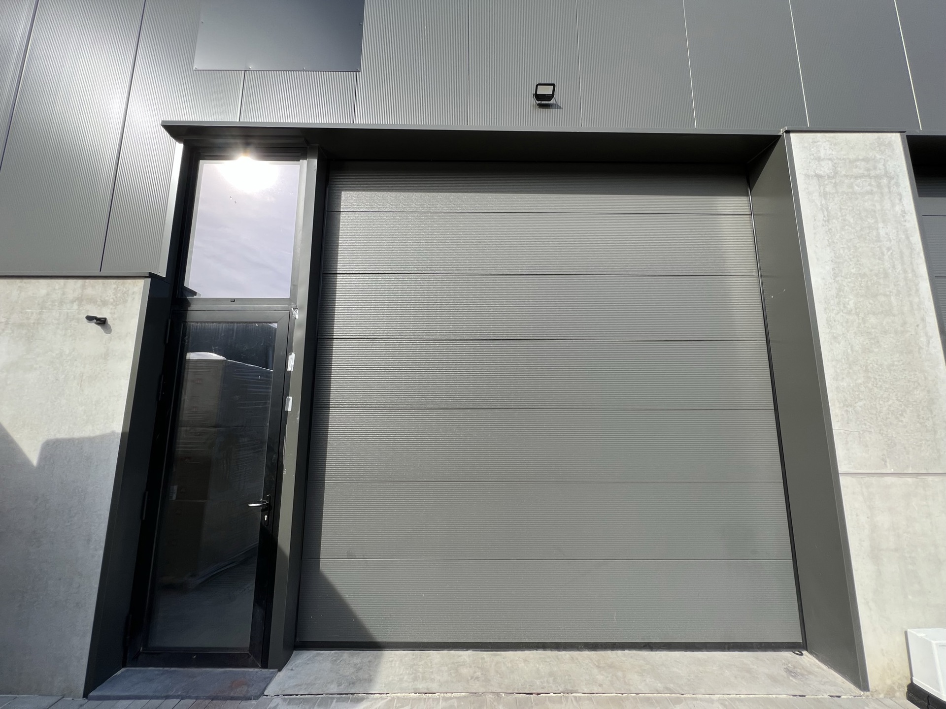 Te huur - Genk - KMO-unit van 185m² - foto 2