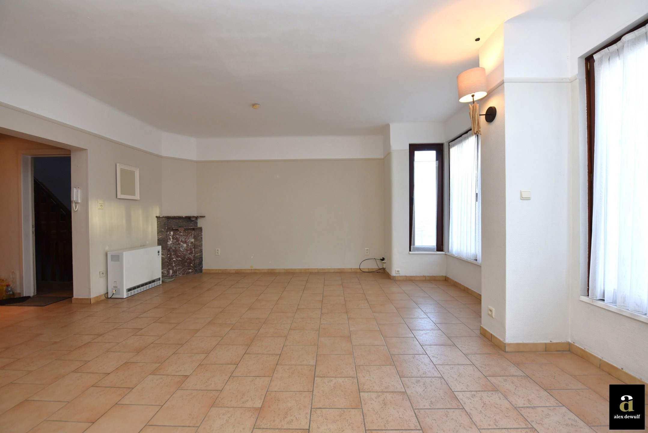 Ongemeubeld 2-slaapkamerappartement met zijdelings zeezicht - foto 2