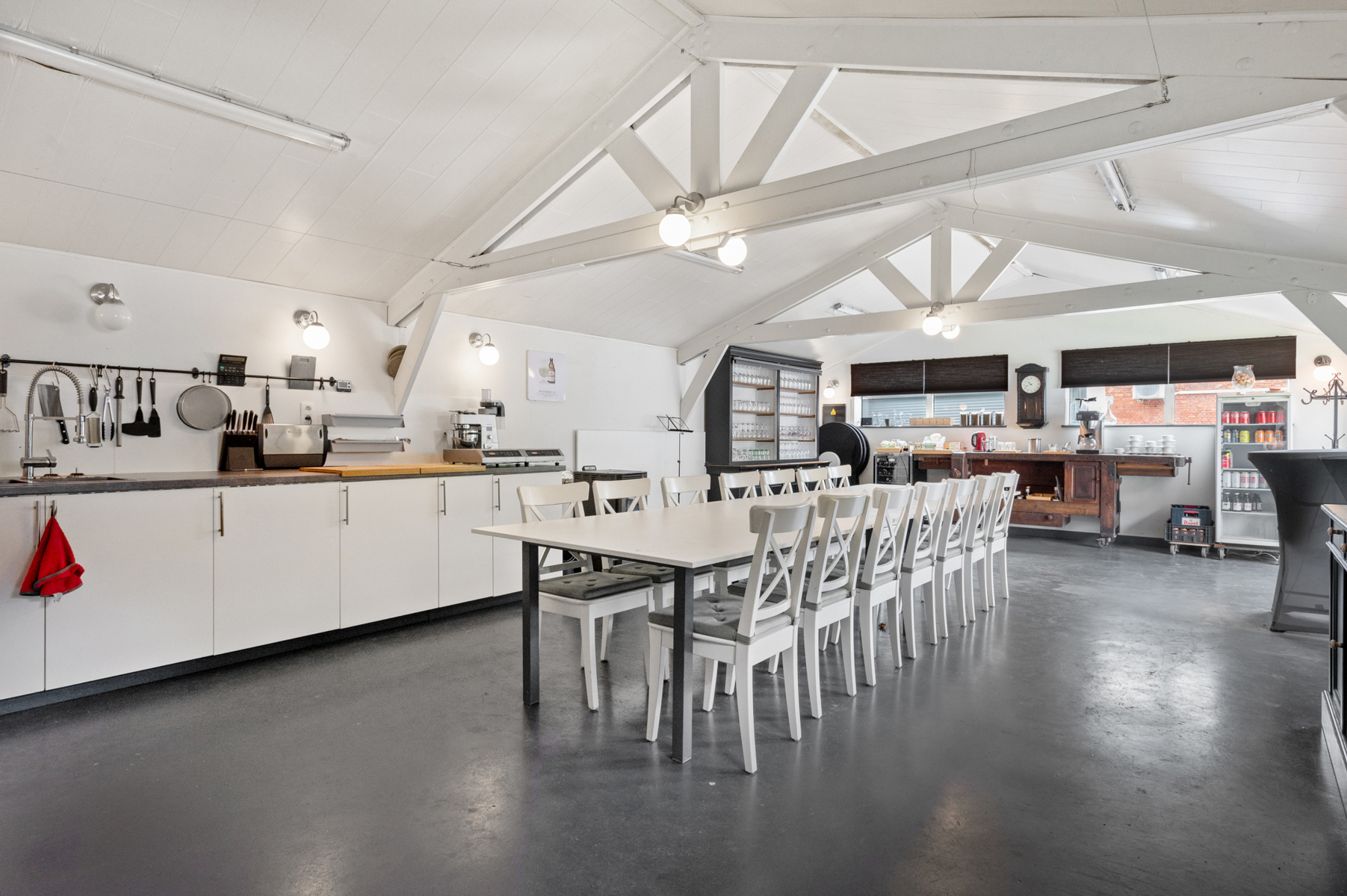 Woning met mogelijkheden en vergunde bijgebouw op 2.012m² - foto 3