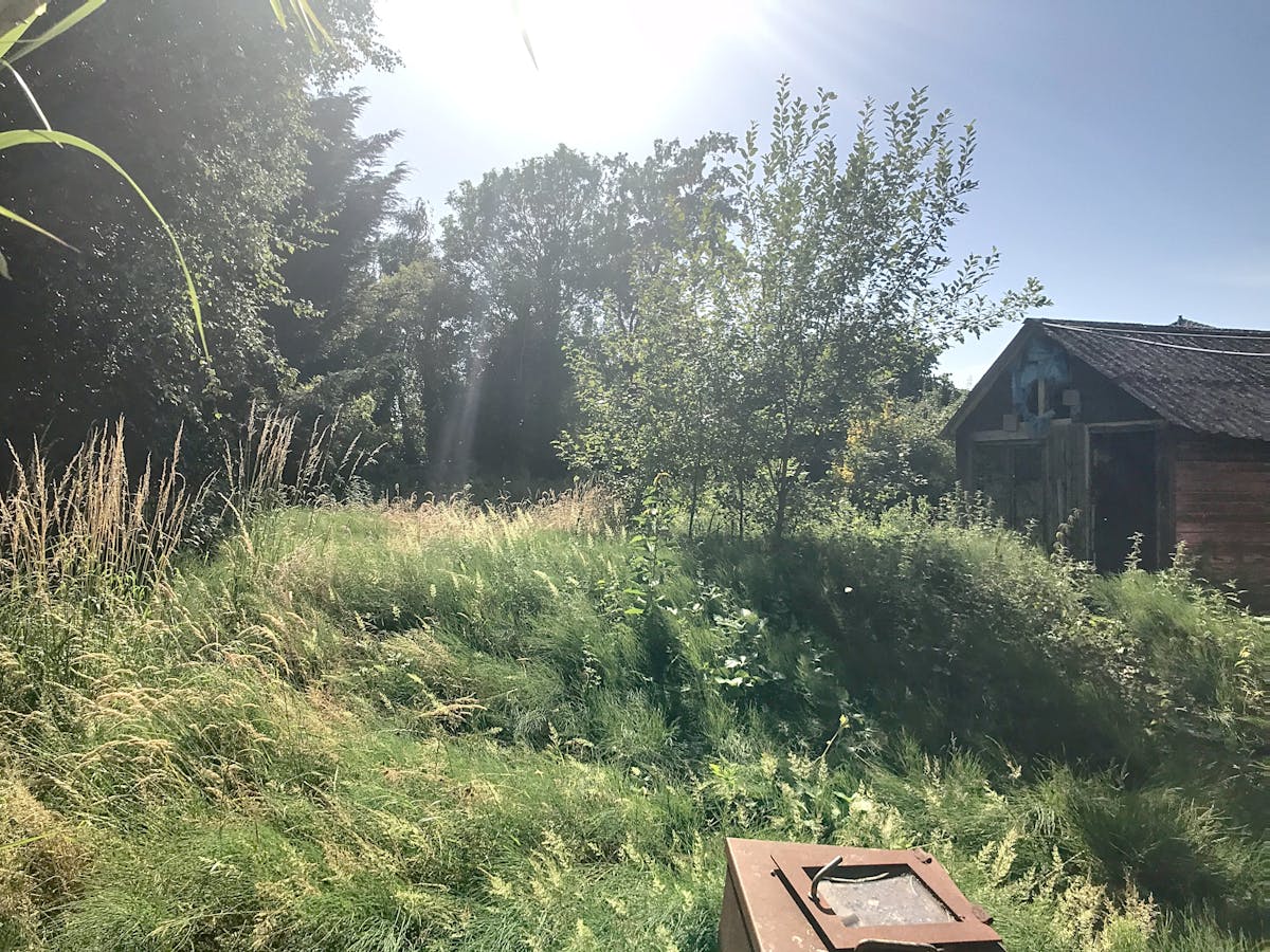 Volledig te renoveren huis of bouwgrond te koop - foto 5