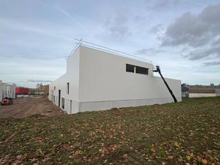 Ontdek een buitengewoon industrieel nieuwbouwproject in Fernelmont, strategisch gelegen langs de autosnelweg voor gemakkelijke toegang en...