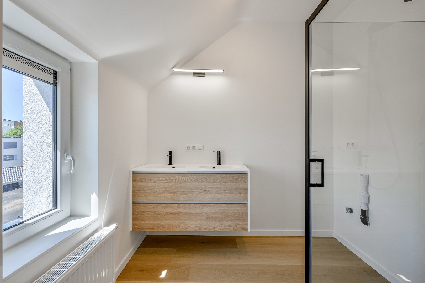 Stijlvol 1 slaapkamerappartement met terrasje nabij Station Gent-Sint-Pieters - foto 5