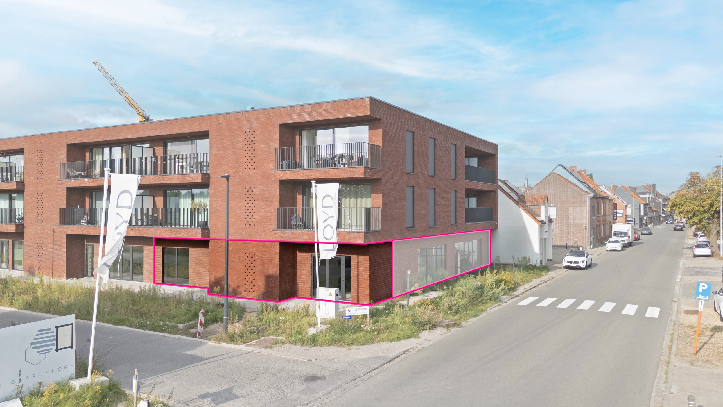 Nieuwbouw handels- of kantoorruimte van 158 m² te Drongen - foto 1