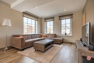 PLAN JOUW BEZOEK: calendly.com/julimmo/lichterstraatVandaag nemen we je mee naar Puurs, een rustige en aangename woonomgeving waar comfort en...