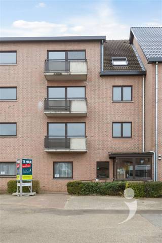 Appartement met rustige ligging in een autoluwe wijk aan het centrum van Aarschot.Dit appartement is van begin tot einde volledig gerenoveerd in 2022...