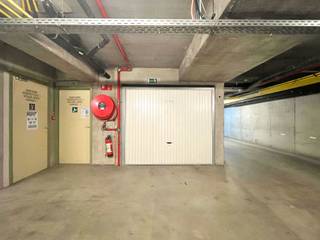 Afgesloten garagebox vlakbij de Oude Vismijn en de Tijdokstraat te Zeebrugge, met de toegangspoort via de Vissersstraat. Deze gemakkelijk in te...