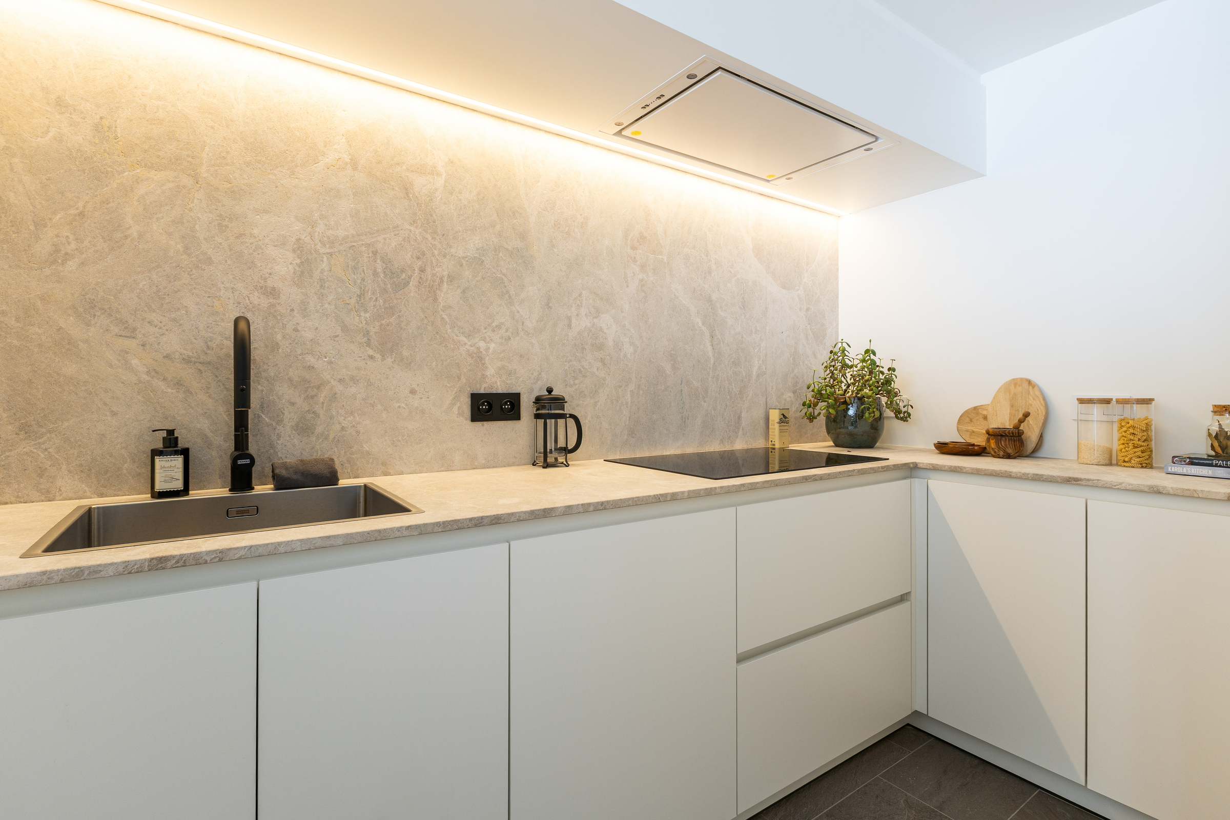 Gerenoveerd 2-slaapkamerappartement te koop in Knokke! - foto 4