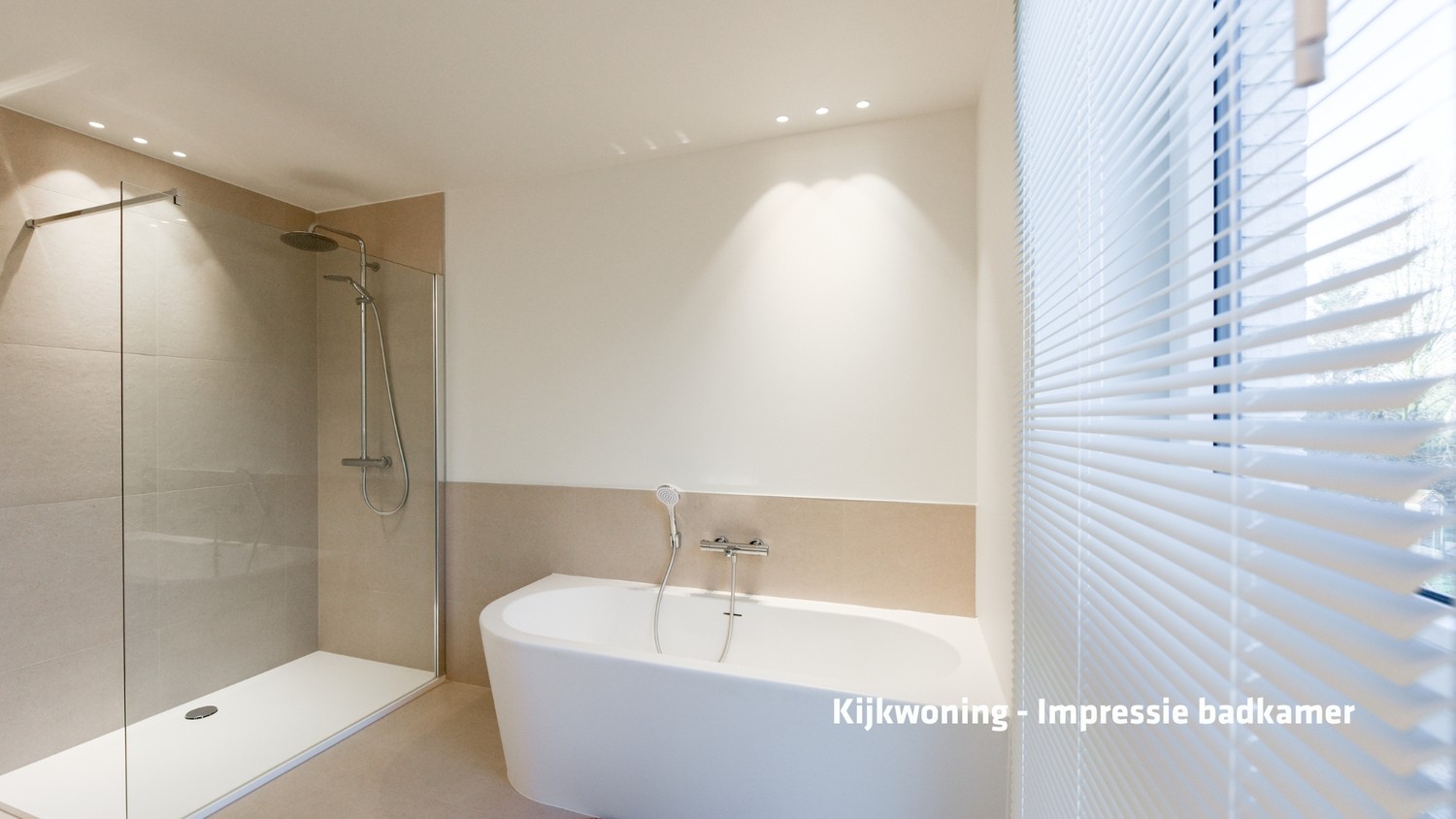 Moderne split-level woning | veel lichtinval, zicht op groen - foto 5