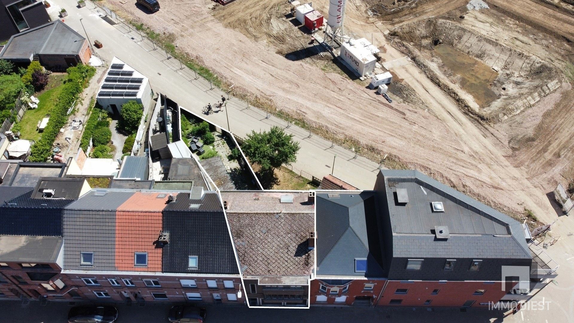 Te renoveren woning met 3 slaapkamers, 2 garages en tuin in Diest - foto 4