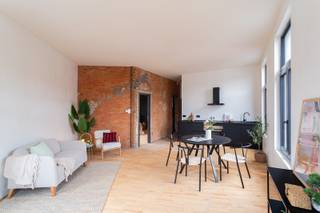 Instapklaar appartement op een zuchtje van Park Spoor NoordWelkom in de Oranjestraat 92 — hier woon je op een zucht van Park Spoor Noord. De straat...