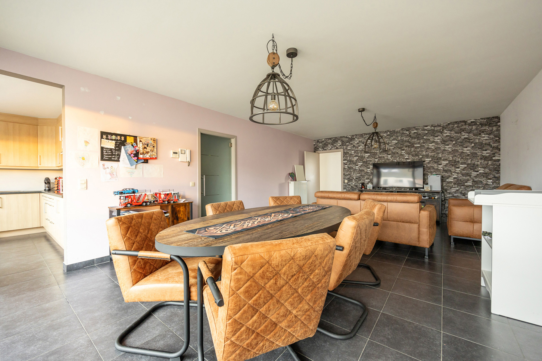 Appartement met 3 slaapkamers en overdekte parkeerplaats - foto 3