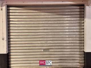 <p><span>Spacious garage box underground floor </span></p><p><span> </span></p>