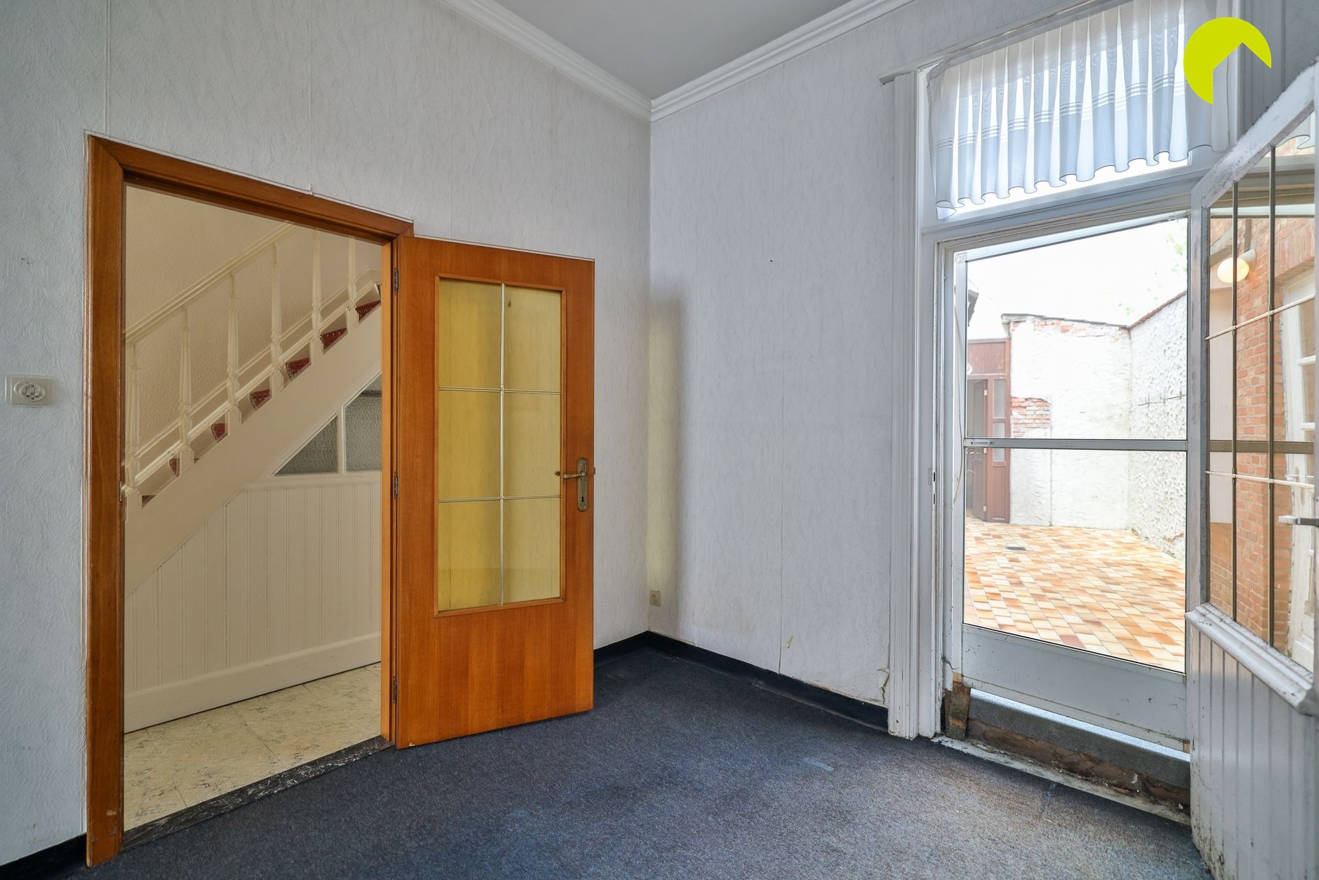 Ruime te renoveren gezinswoning met 6 slaapkamers in Turnhout! - foto 5