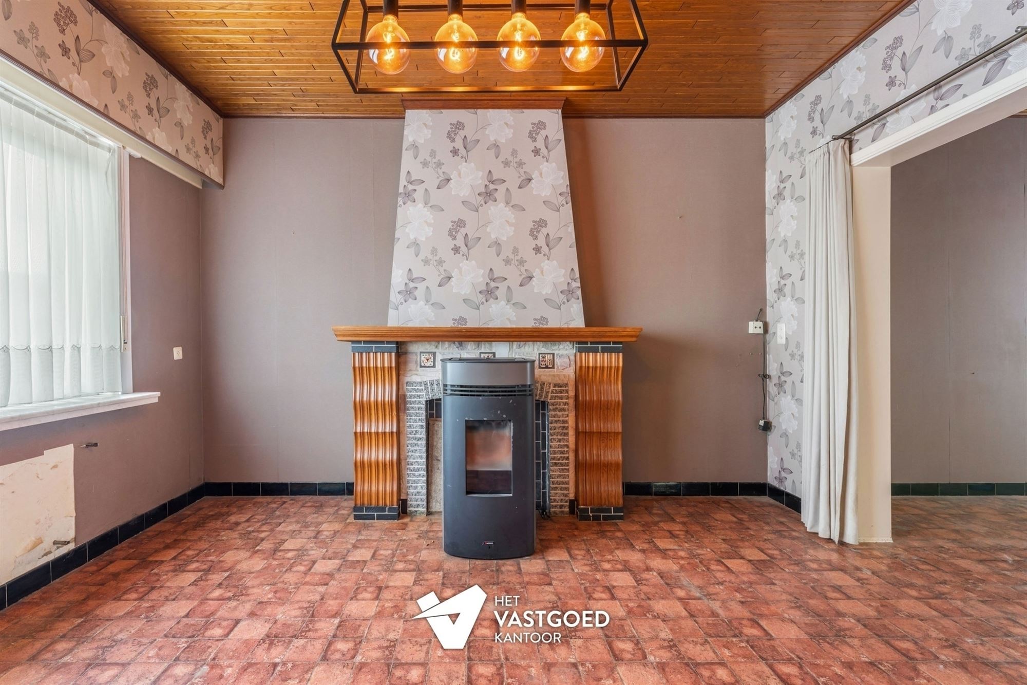 WONING MET POTENTIEEL (154M²) MET 3 SLAAPKAMERS EN PRACHTIGE TUIN TE MEERHOUT - foto 4