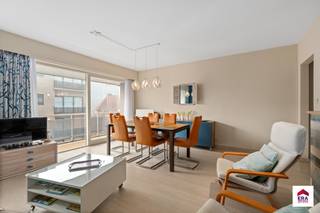 Te koop: instapklaar appartement in de Ebbestraat, Koksijde, op korte afstand van zee, duinen en openbaar vervoer. Dit appartement biedt een...