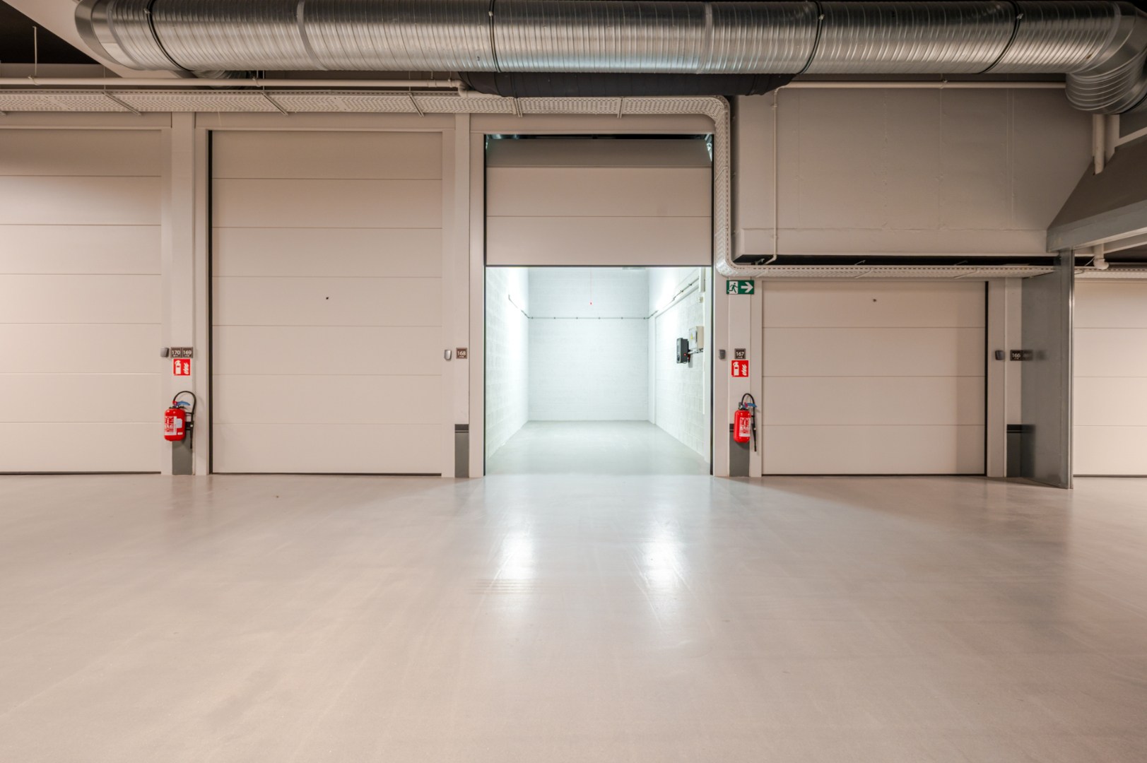 GESLOTEN GARAGEBOX - ALBERTPLEIN - ZOUTE - foto 3