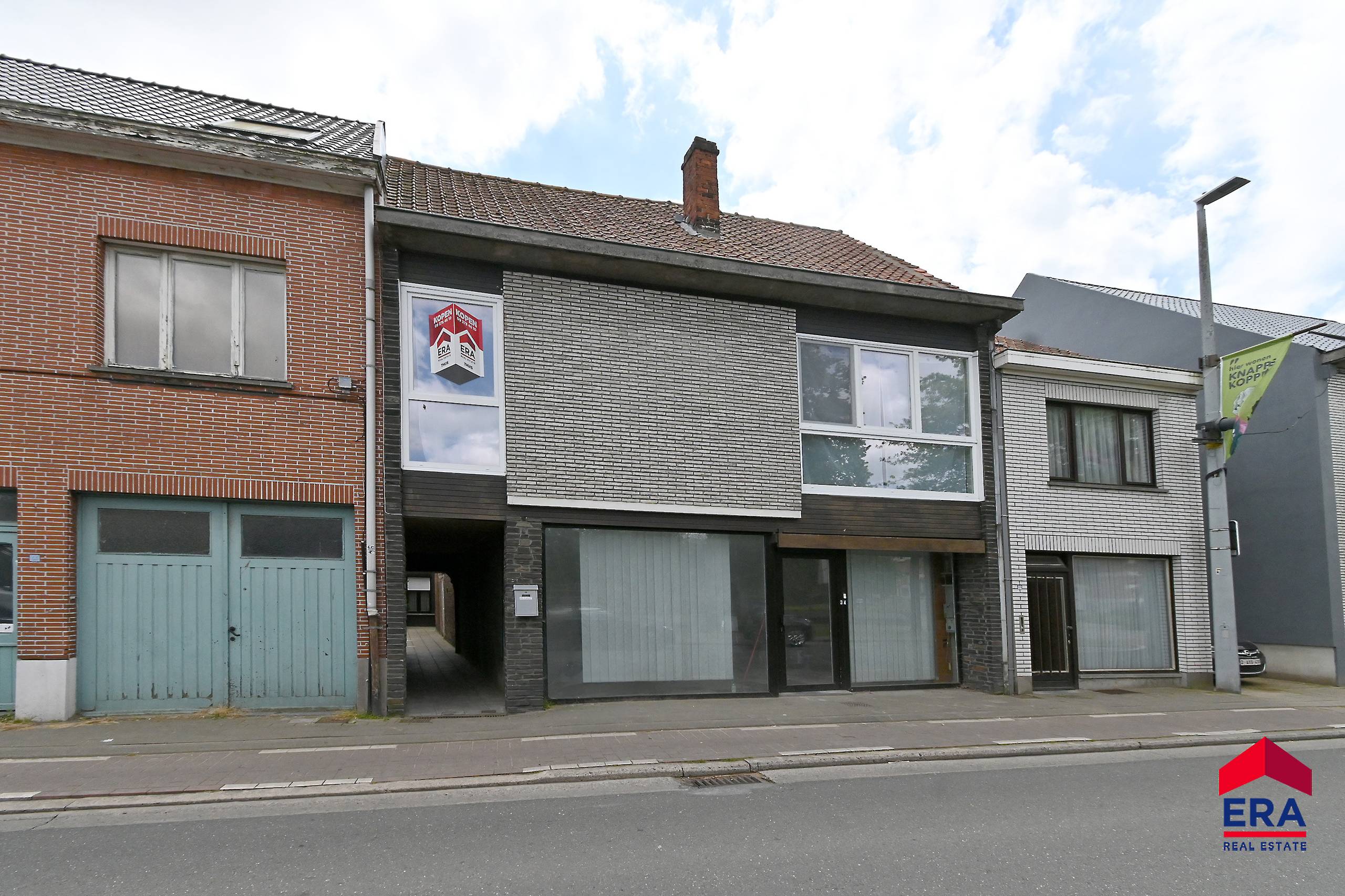 Huis met ruimte en boordevol potentieel te koop in Eeklo - foto 1