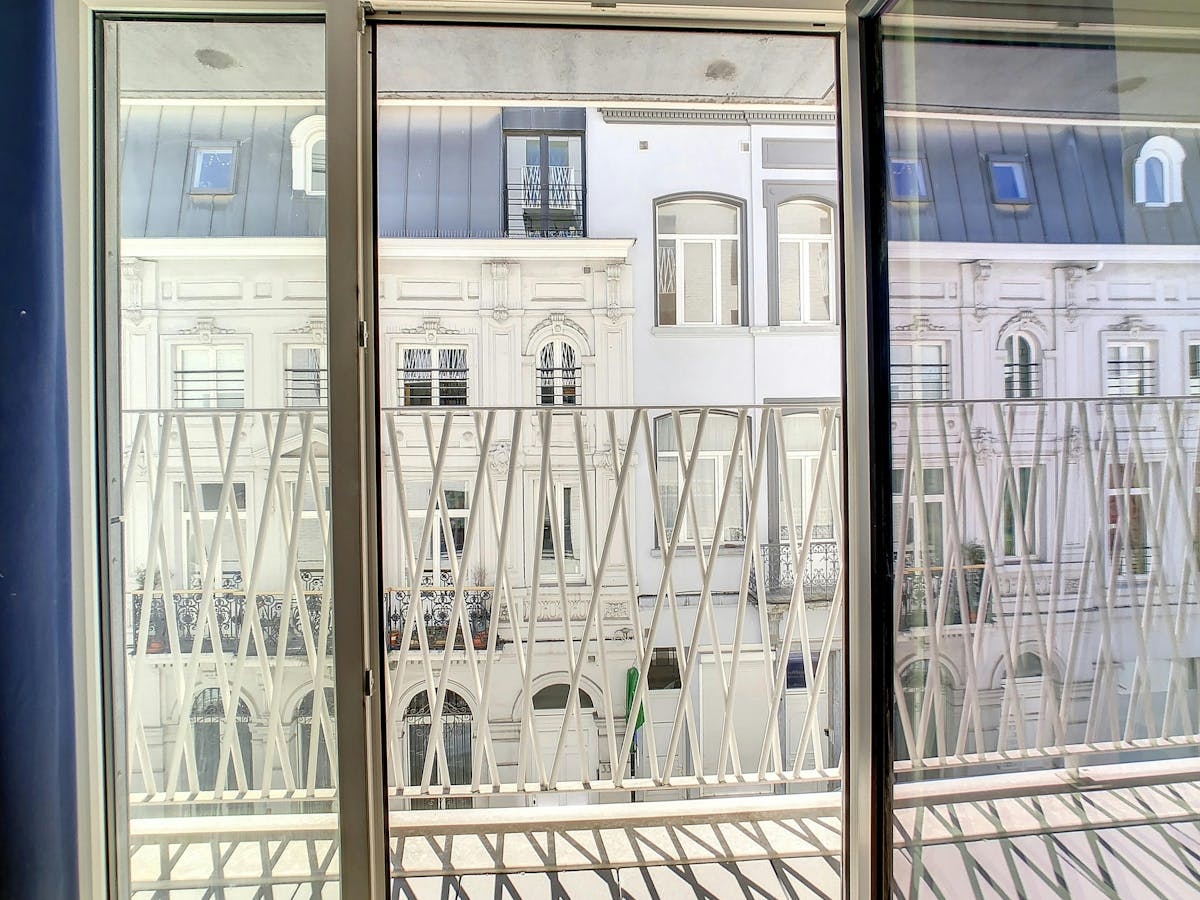 Chambre d'étudiant à vendre au cœur de Bruxelles! - photo 3