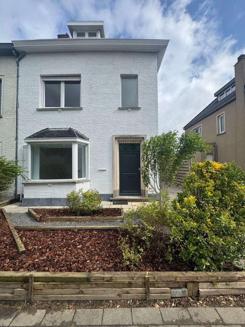 PRACHTIG gerenoveerde woning met 3 slpk, garage en tuin!! - foto 1