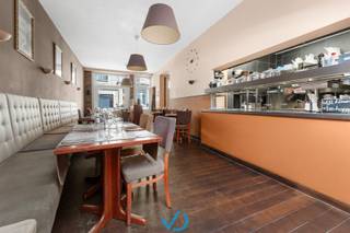 In het bruisende centrum van Ieper, op wandelafstand van de Grote Markt, bevindt zich restaurant A L'Envers - een gevestigde waarde met...