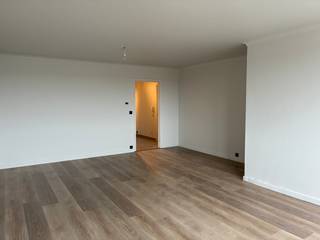 Waregem: volledig gerenoveerd appartement te huur met 2 slaapkamers op wandelafstand van het centrum.Dit charmant appartement is gelegen op een...