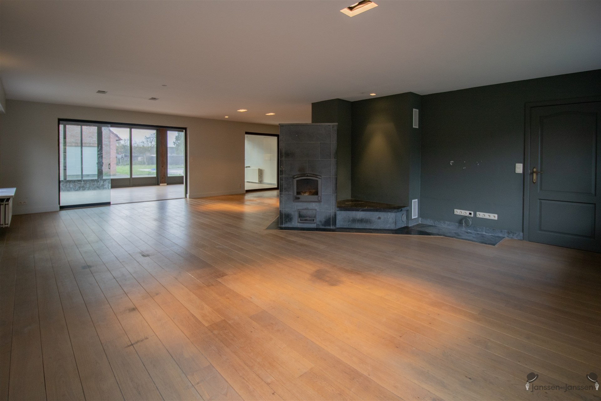 Rustig gelegen villa met min. 5 slaapkamers, ruime garage en zwembad op 1.876 m² - foto 5