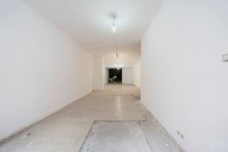 Bent u op zoek naar een pand met een optimale bereikbaarheid, op wandelafstand van de tram en de voorzieningen van het stadscentrum van Luik?...