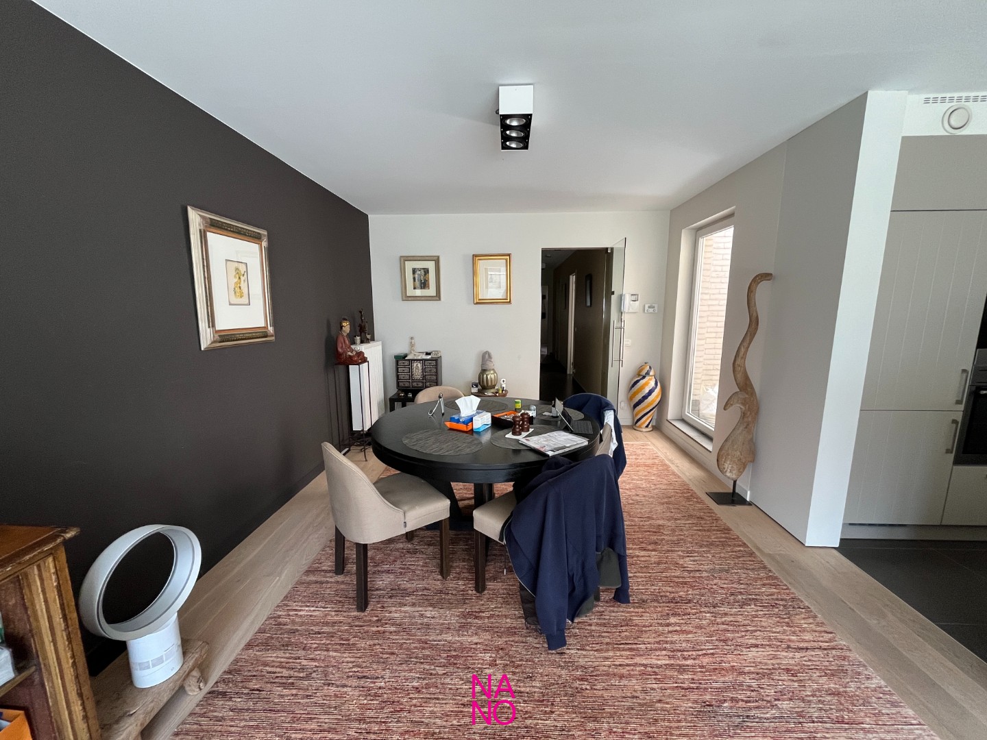 Fenomenaal tuinappartement (+/- 100 m²) met 2 slaapkamers gelegen in een standingvolle residentie in het 'Oude Knokke' op wandelafstand van het centrum van Knokke-Heist. - foto 4