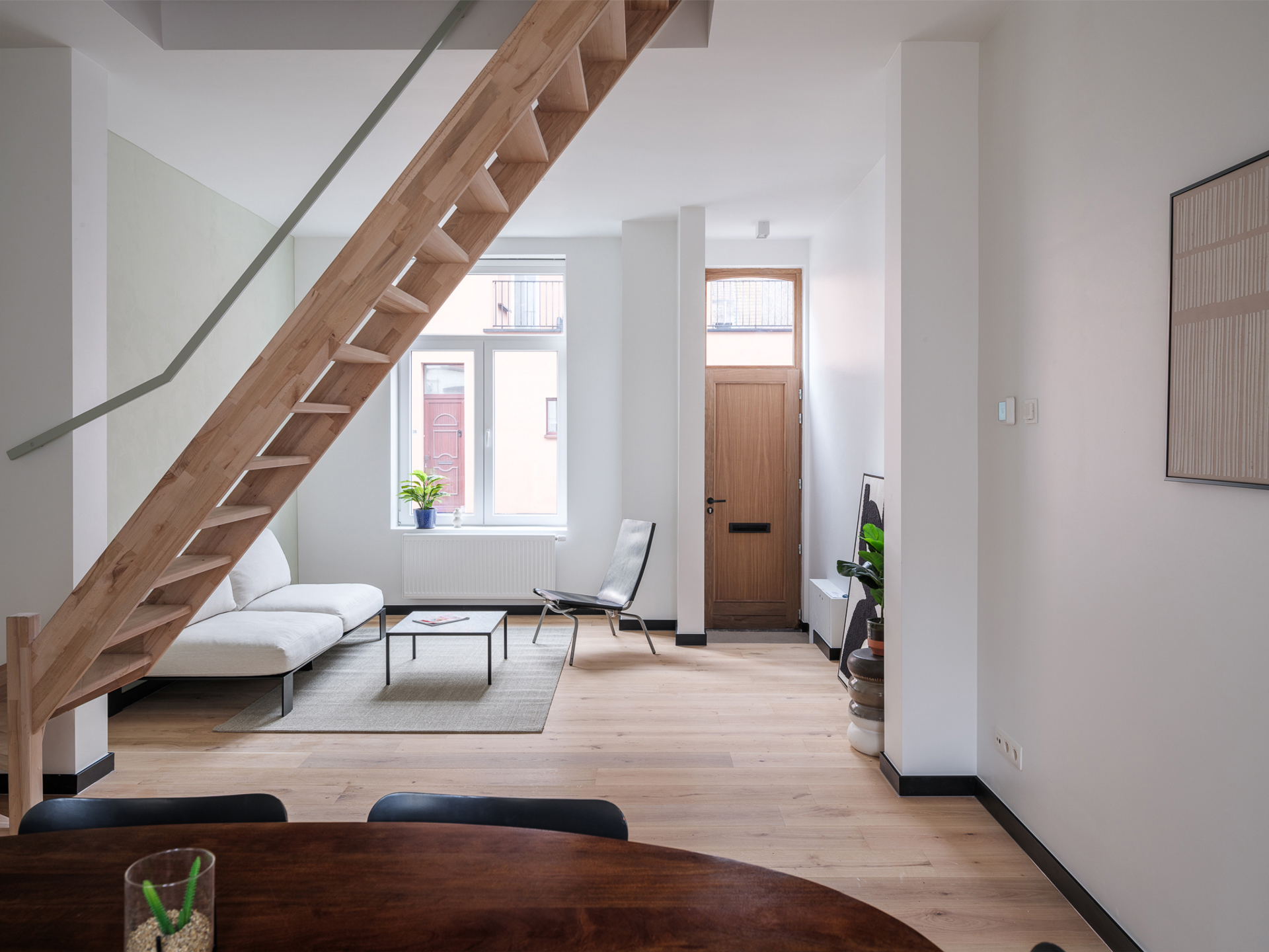 Recent gerenoveerde woning op toplocatie in Sint-Amandsberg - foto 4