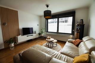 Recent gerenoveerd, ruim en energiezuinig appartement met 3 slaapkamers, garage en 2 terrassen op wandelafstand van centrum Tongeren.Ontdek dit...