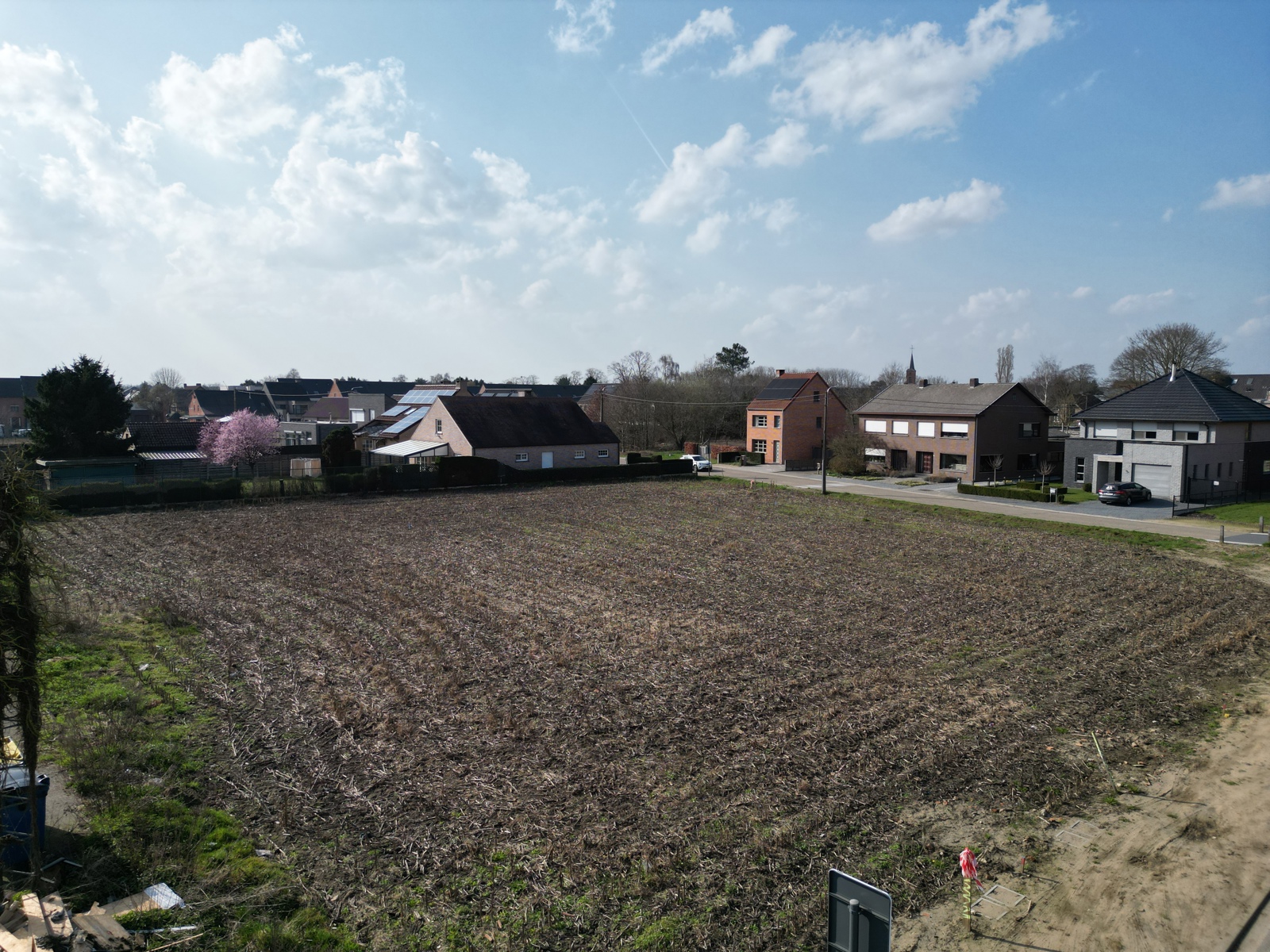 Bouwgrond (414m²) voor HOB op centrale ligging in Voortkapel. - foto 3