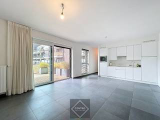 LICHTRIJK, ENERGIEZUINIG appartement (2018) met terras (14m²), op 100m van de Ooststraat (Residentie De Munt) INDELING:Eerste verdieping...