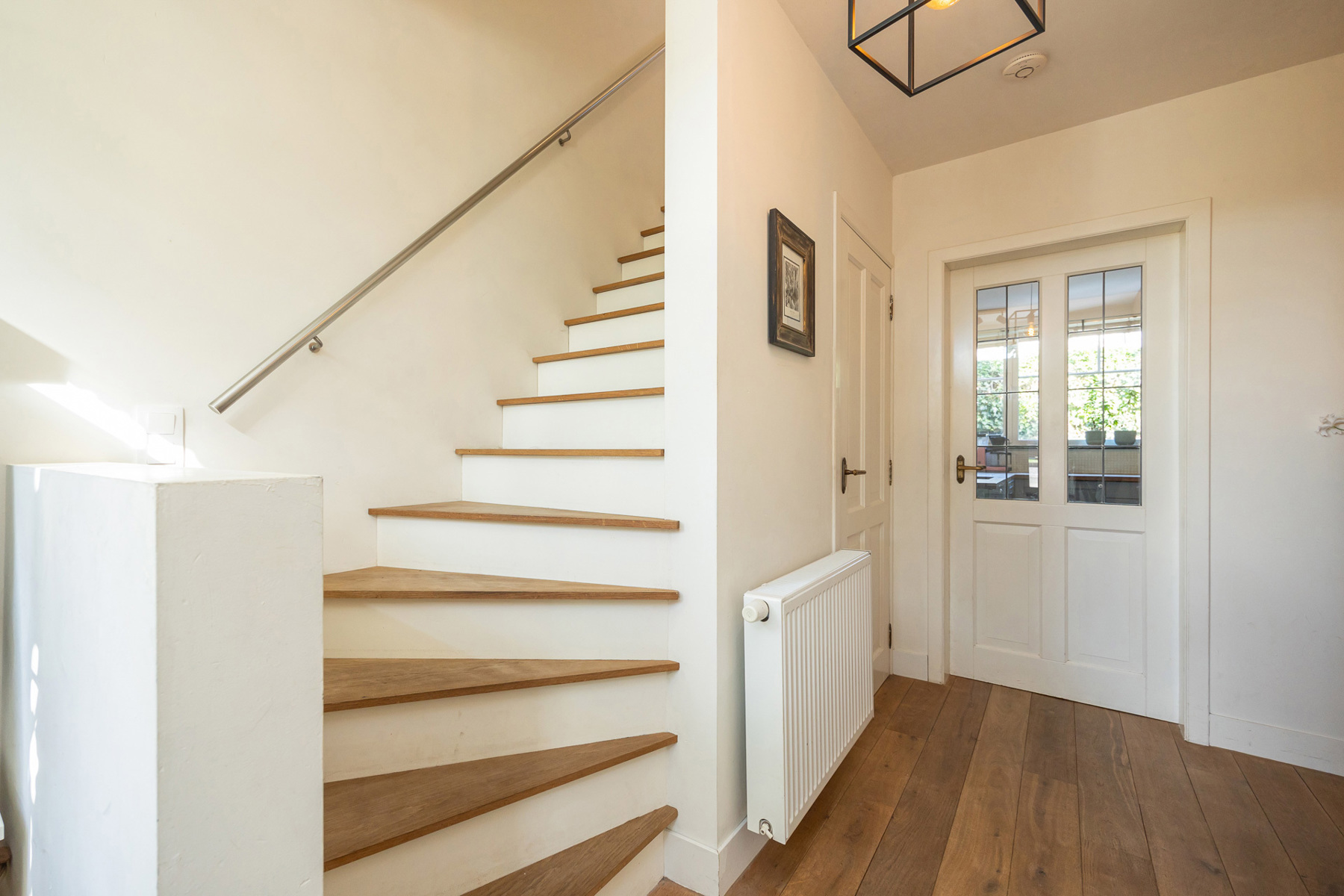 Volledig gerenoveerde woning met 4 slpks en gezellige tuin - foto 5