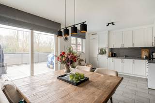 Op een uitstekende locatie, op wandelafstand van het centrum van Berlaar, bevindt zich dit zeer goed onderhouden en...