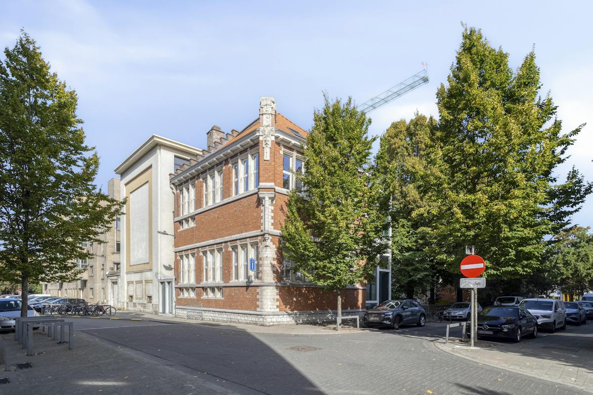 Uniek dakappartement met terras te koop in Antwerpen - foto 4