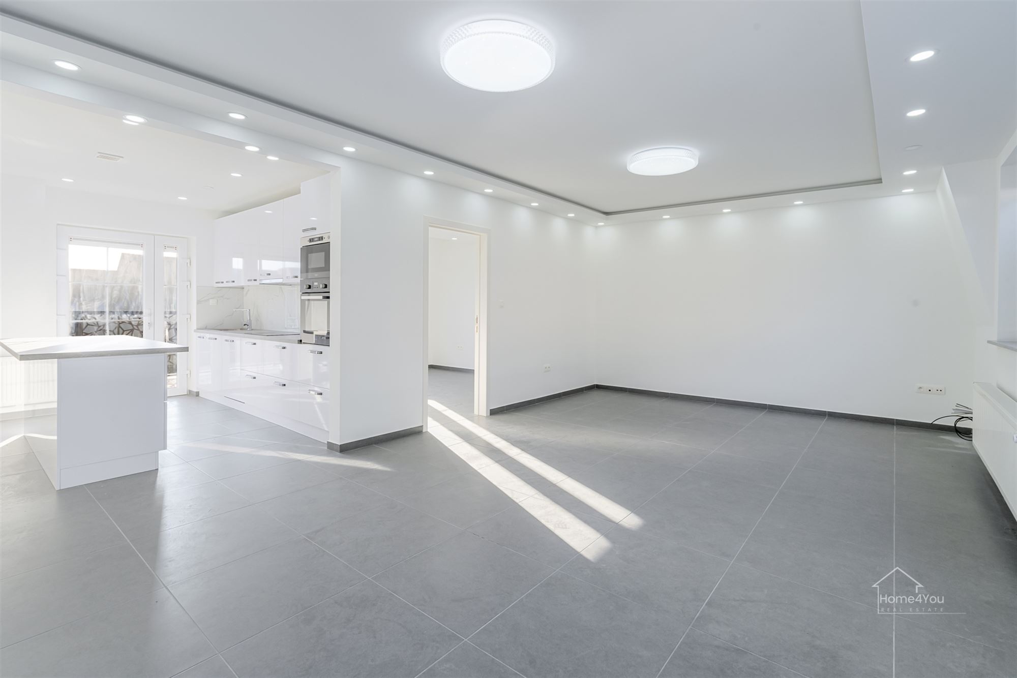 Spacieux appartement en duplex 4 chambres 2 salles de bains ! - photo 4